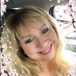 Meet your Posher, Regenia